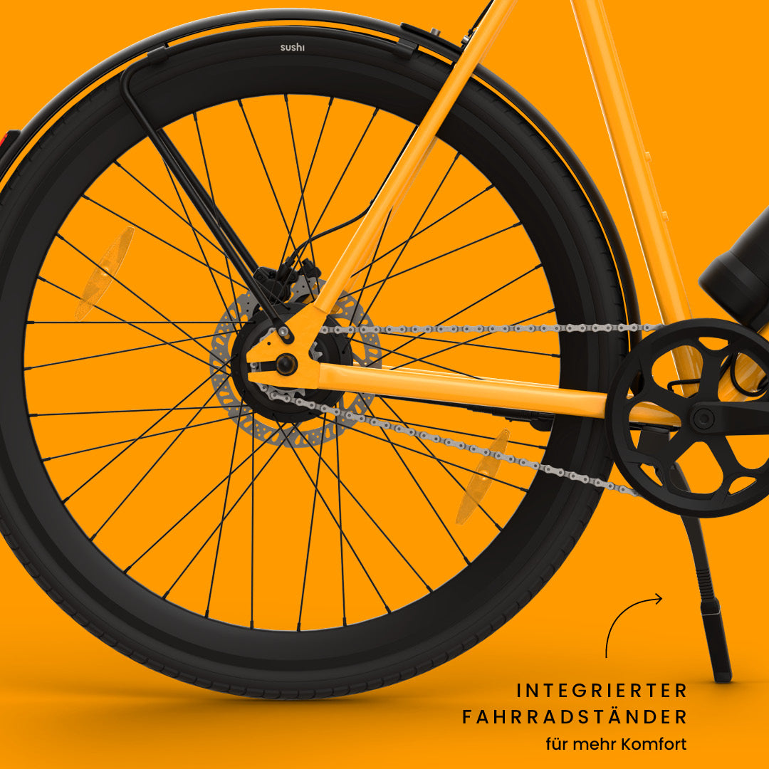 Maki 3.0+ Lava: Fokus auf integrierten Fahrradständer, Kette und Hinterrad