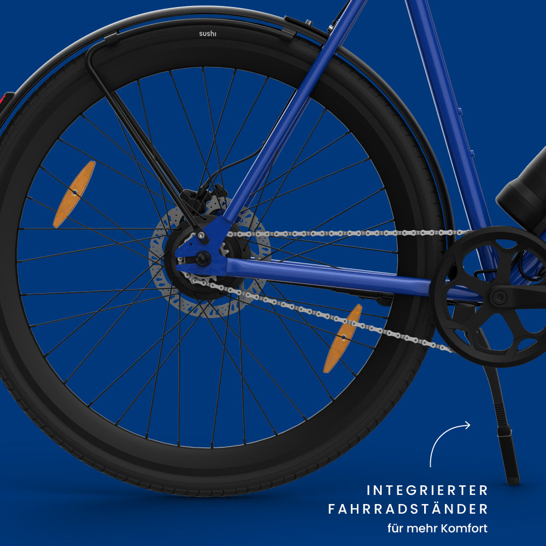 Maki 3.0+ Ocean Drive: Fokus auf integrierten Fahrradständer, Kette und Hinterrad