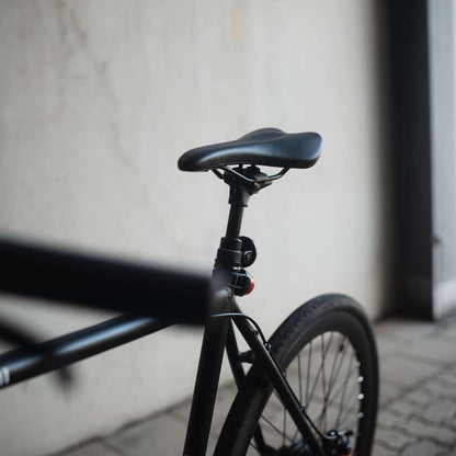 Gefederte Sattelstütze montiert am E-Bike Maki von SUSHI BIKES