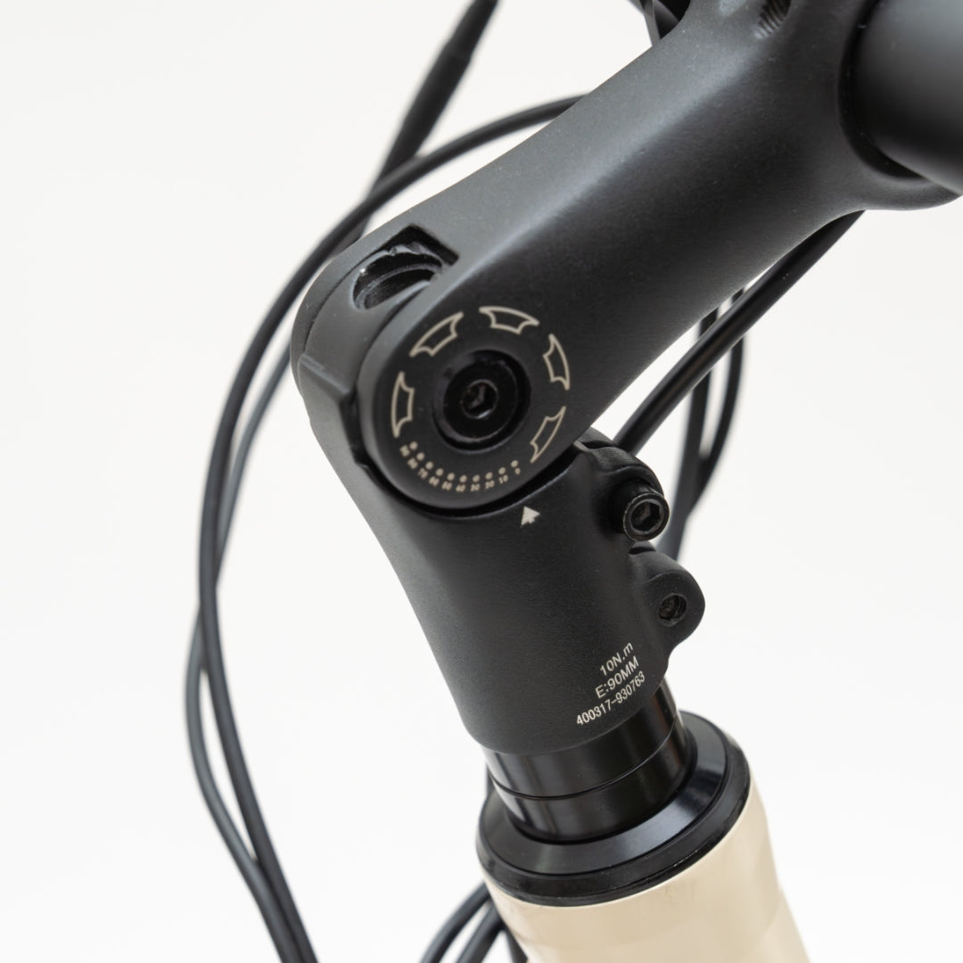 TABI Tiefeinsteiger, Verstellbarer Lenker-Vorbau; individuell anpassbare Lenkerhöhe für ergonomisches Fahren
