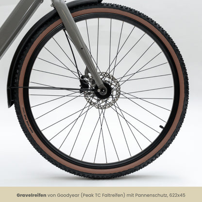 TABI Diamantrahmen, Vorderrad mit Goodyear Gravelreifen, Schutzblech und hydraulischer Scheibenbremse
