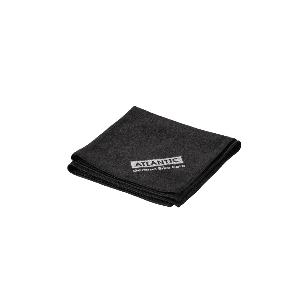 schwarzes Microfasertuch mit eingesticktem ATLANTIC Logo
